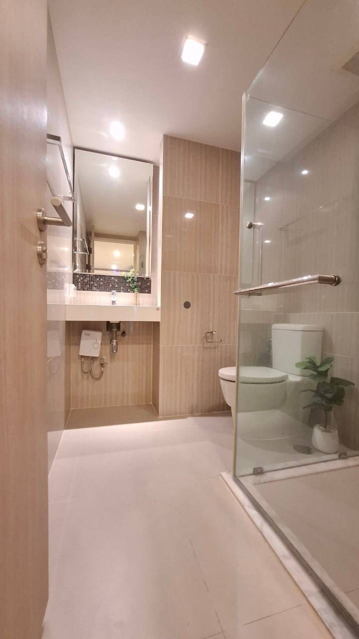 ขายคอนโดเลี้ยงสัตว์ได้ **ลดเพิ่มอีก 690,000 บาท ** ขายต่ำกว่าตลาด 2 ล้าน!! **ขายถูกที่สุดในโครงการ** DownTown 49 ขายตัดภาระ