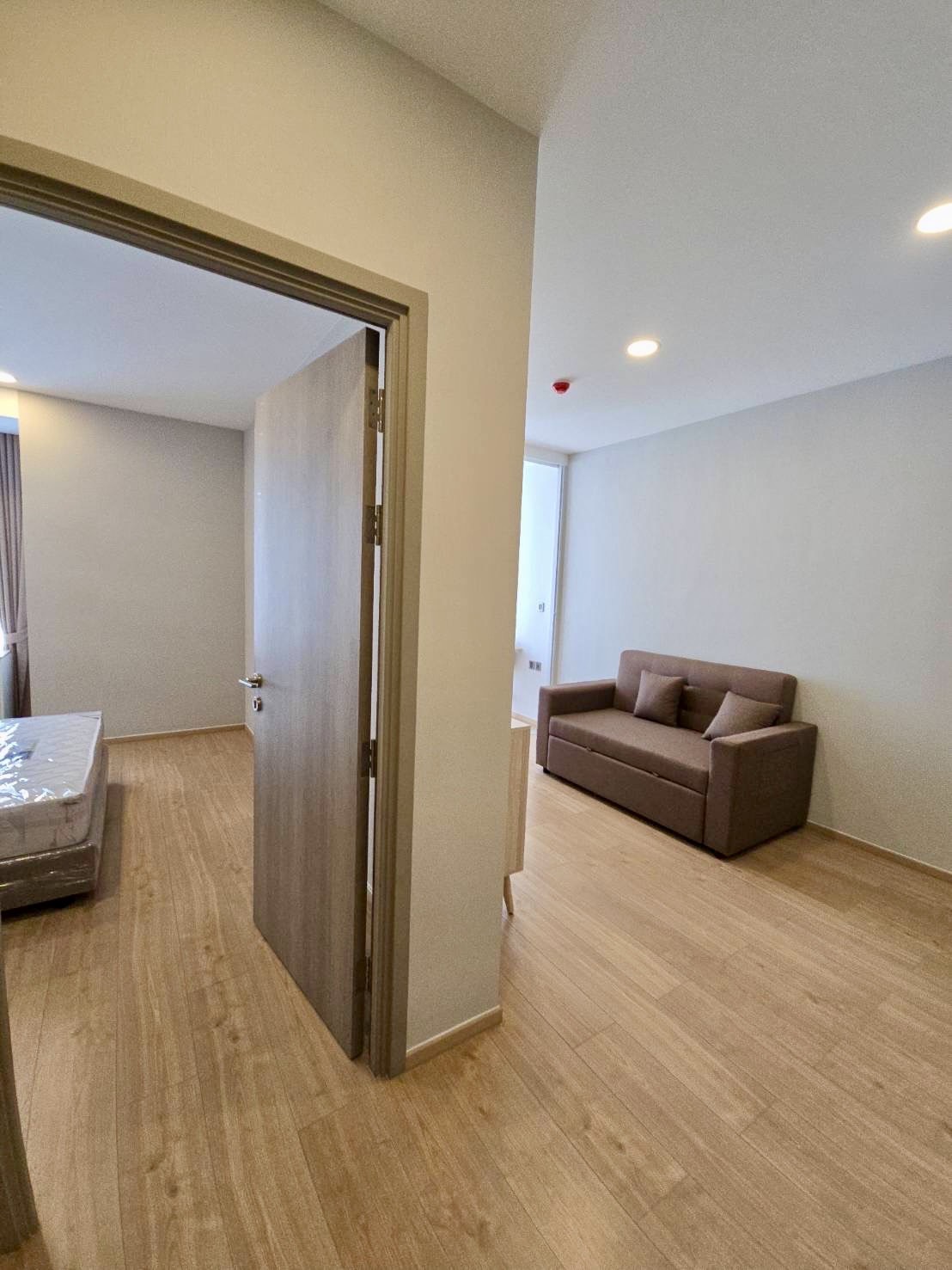 ให้เช่า คอนโดหรู Chewathai Residence Thonglor (ชีวาทัย เรสซิเดนซ์ ทองหล่อ) 📍 ทองหล่อ ซอย 20 (แจ่มจันทร์) เข้าซอยเพียง 200 เมตร ใจกลางทองหล่อ