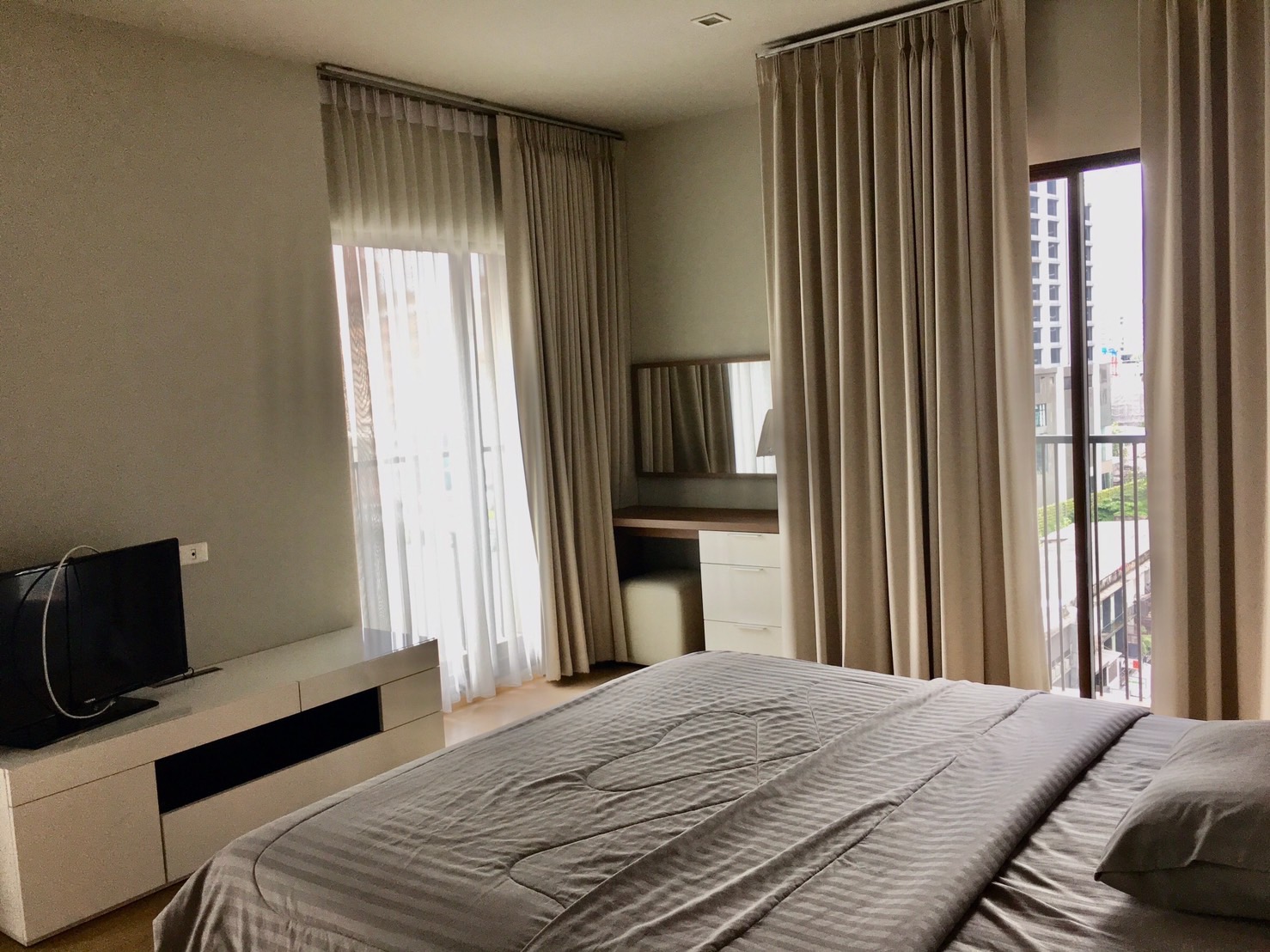 ให้เช่า คอนโด Noble Refine (โนเบิล รีไฟน์) ( ต้นซอยสุขุมวิท 26) 150 เมตรจากรถไฟฟ้าบีทีเอสพร้อมพงษ์