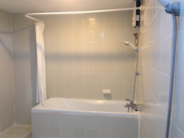 ให้เช่าคอนโดใจกลางสุขุมวิท ห้องใหญ่ราคาประหยัด ( * เลี้ยงสัตว์ได้ ) มีทั้งห้อง สตูดิโอ, 1 ห้อง ,2 ห้อง +1 แม่บ้าน หรือ 3 ห้องนอน + 1 แม่บ้าน