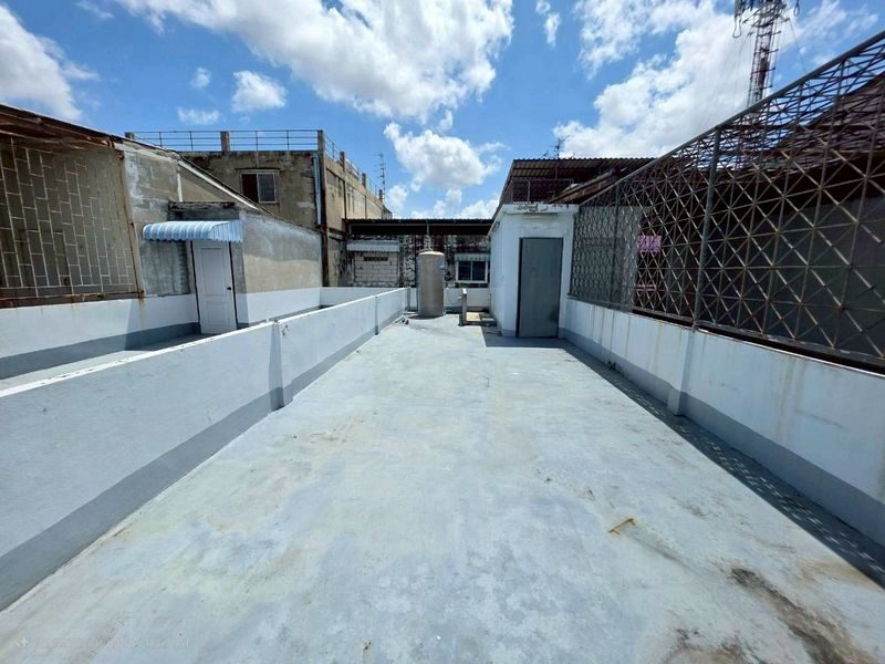 ✨ ตึกแถว 3 ชั้นครึ่ง + ดาดฟ้า รีโนเวทใหม่ ซอยประชาอุทิศ 58/1 – เพียง 9,000 บาท/เดือน! 🔥