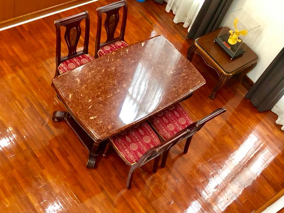 ให้เช่าทาวน์เฮ้าส์หมู่บ้าน บ้านกลางกรุง ทองหล่อสุขุมวิท 55 ราคาพิเศษ 79,000 บาท / เดือน สัญญา 1 ปี ทองหล่อซอย 14