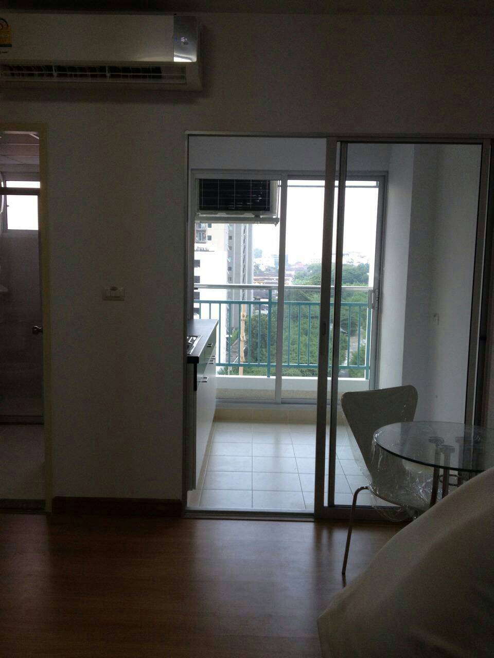 ให้เช่า/ขาย Condo Supalai Park Asoke-Ratchada ห้อง studio ชั้น 7 พื้นที่ 34 ตร.ม เช่า 12500 / เดือน ขาย 2.55 ล้าน วิวถนนพระราม 9 พร้อมเฟอร์นิเจอร์