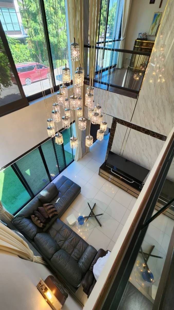 ขาย / ให้เช่าบ้านเดียว บ้านหรูใหญ่ 3 ชั้น หมู่บ้าน ลุมพินี สวนหลวง ร.9 ให้เช่า 160,000 บาท