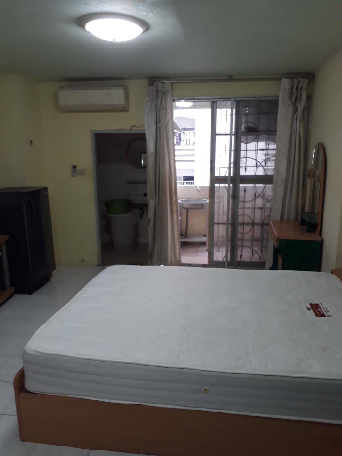 ให้เช่า Royal Tower 3 (รอแยล ทาวเวอร์ 3) ซอย อิมทมาระ25 ห้องสตูดิโอ 1 ห้องน้ำ ขนาด 32 ตรม ชั้น 11