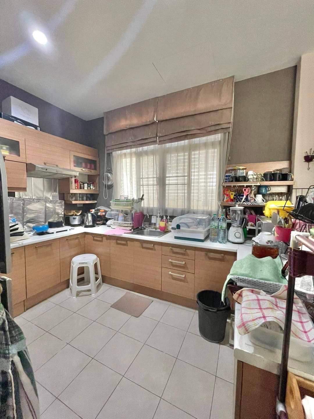 ขายบ้านเดียวติดถนนใหญ่ไม่ต้องเข้าซอย 3.35 ล้าน ราคาเดียวกับทาวน์เฮ้าส์ หมู่บ้าน พัฒนาสิริ เดอะไพรด์ ถนนเลียบคลองสอง