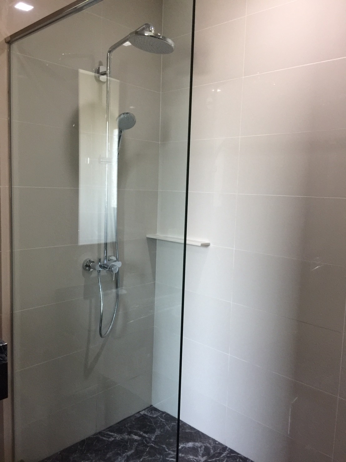 ขาย / ให้เช่าคอนโด Edge Sukhumvit 23 (เอดจ์ สุขุมวิท 23) 1ห้องนอน 1 ห้องน้ำ