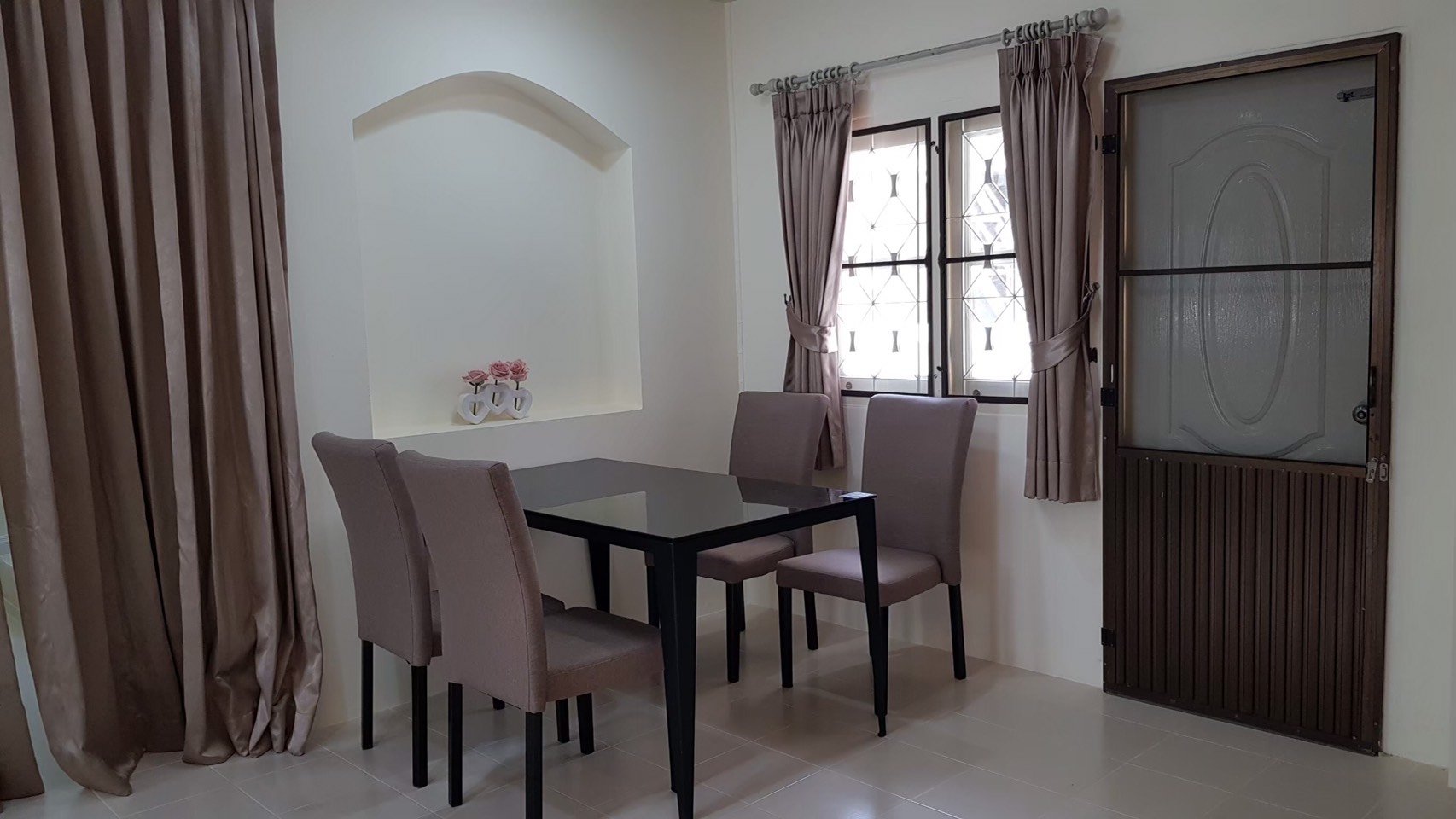 ขาย / เช่า บ้านเดี่ยวตกแต่งครบพร้อมเข้าอยู่ ในหมู่บ้านเดี่ยว เพอร์เฟค เพลส รามคำแหง Perfect Place Ramkhamhaeng ใกล้โรงเรียนนานาชาติร่วมฤดี