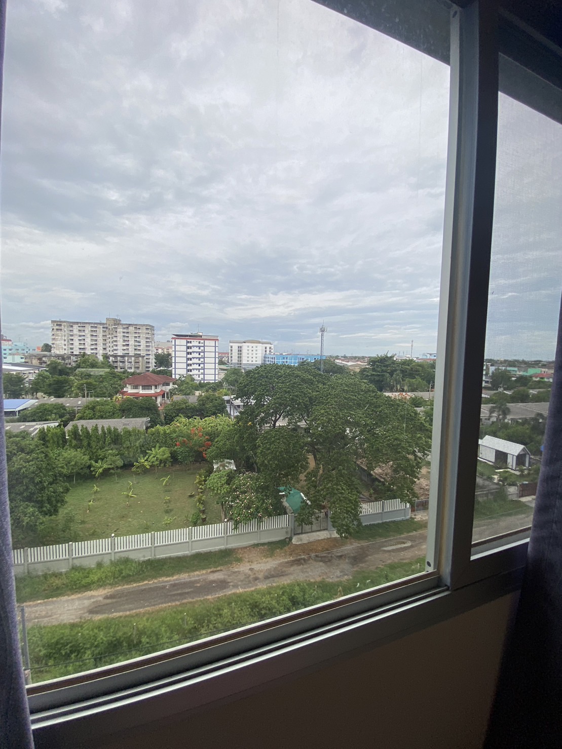 ขายขาดทุน / เช่าต่ำกว่าราคาตลาด คอนโด ลุมพินี มิกซ์ เทพารักษ์-ศรีนครินทร Lumpini Mixx Thepharak - Srinakarin 2 ห้องนอน