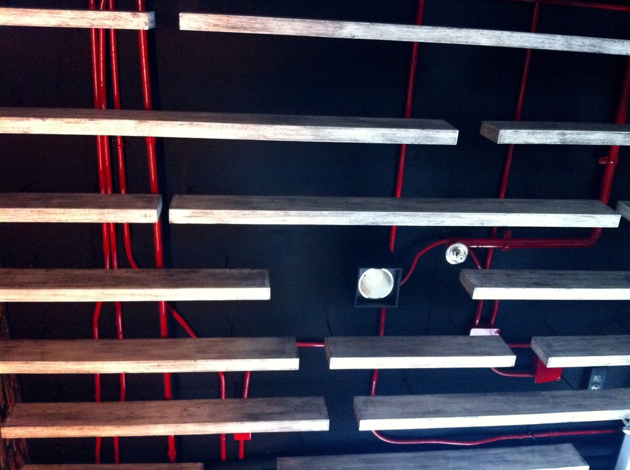 ให้เช่าคอนโด rhythm ratchada 1 ห้องนอน ห้องขนาด 46 ตร.ม. ชั้น14 ห้องตกแต่งแบบ loft ห้อง พื้น ตึก B ชั้น1 x วิวสระว่ายน้ำ