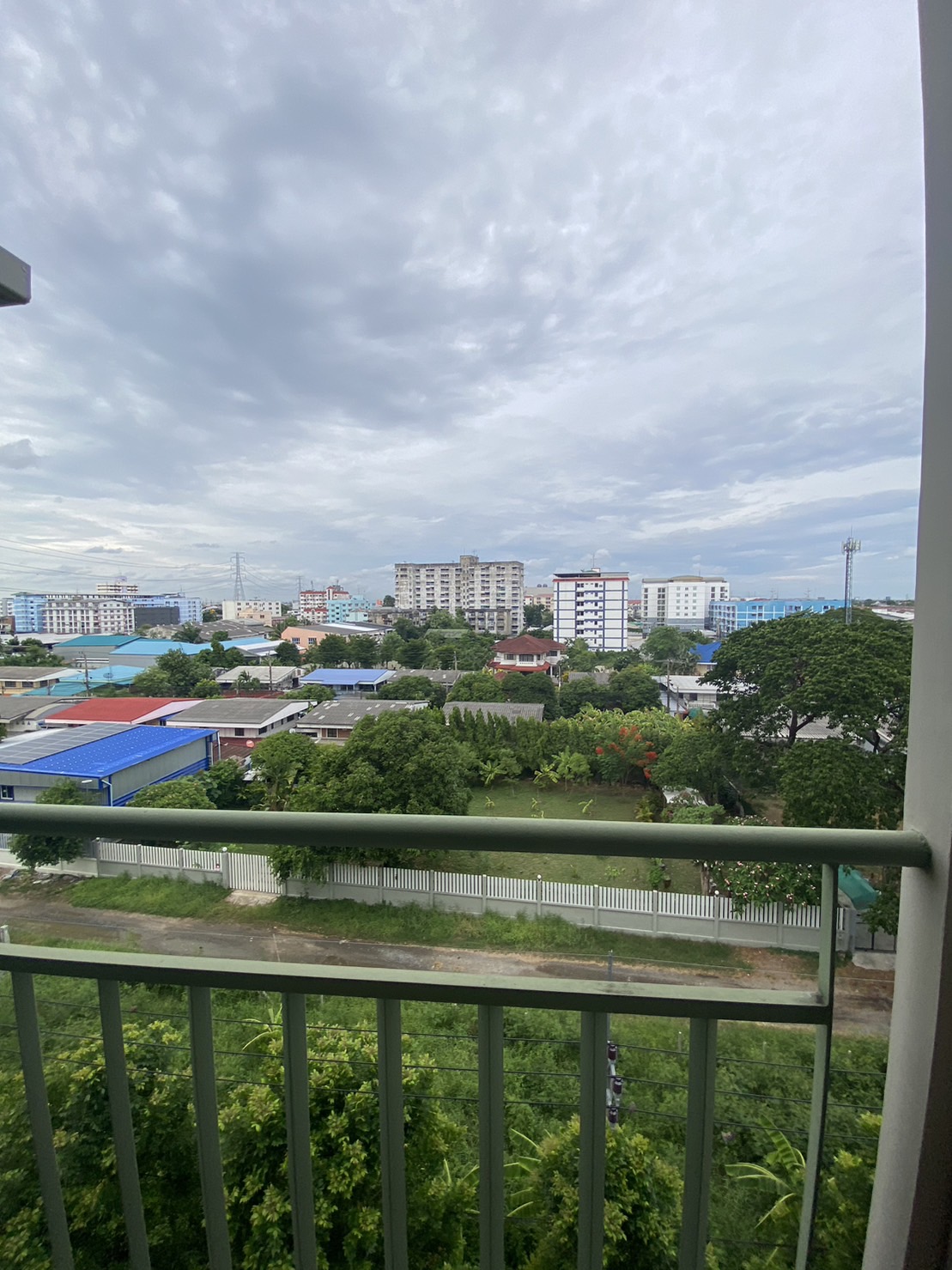 ขายขาดทุน / เช่าต่ำกว่าราคาตลาด คอนโด ลุมพินี มิกซ์ เทพารักษ์-ศรีนครินทร Lumpini Mixx Thepharak - Srinakarin 2 ห้องนอน