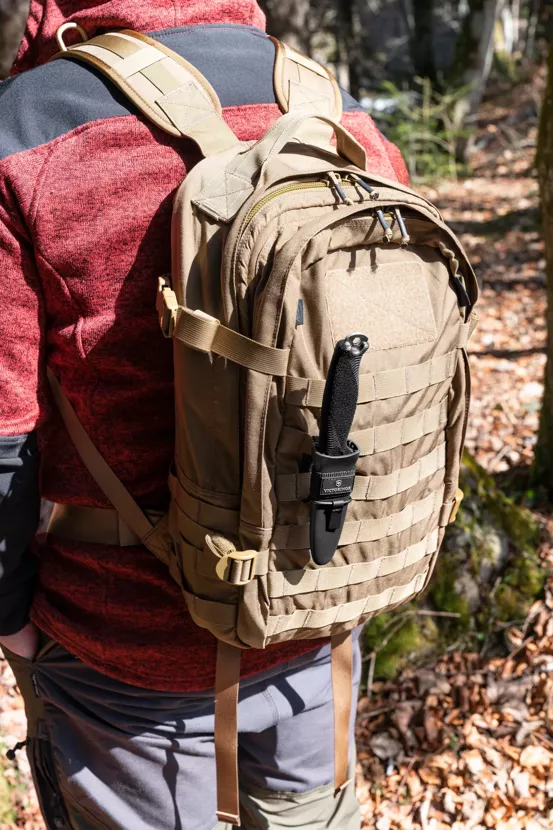 มีดใบตาย VICTORINOX Venture (3.0902.3)