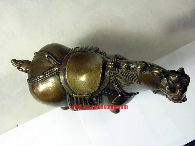 ม้าคู่ งานทองเหลือง