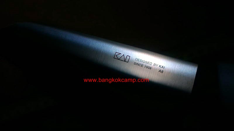 มีดญี่ปุ่น santoku knife small ใบมีด5.75นิ้ว ยาวรวม 11นิ้ว. ของใหม่ แท้