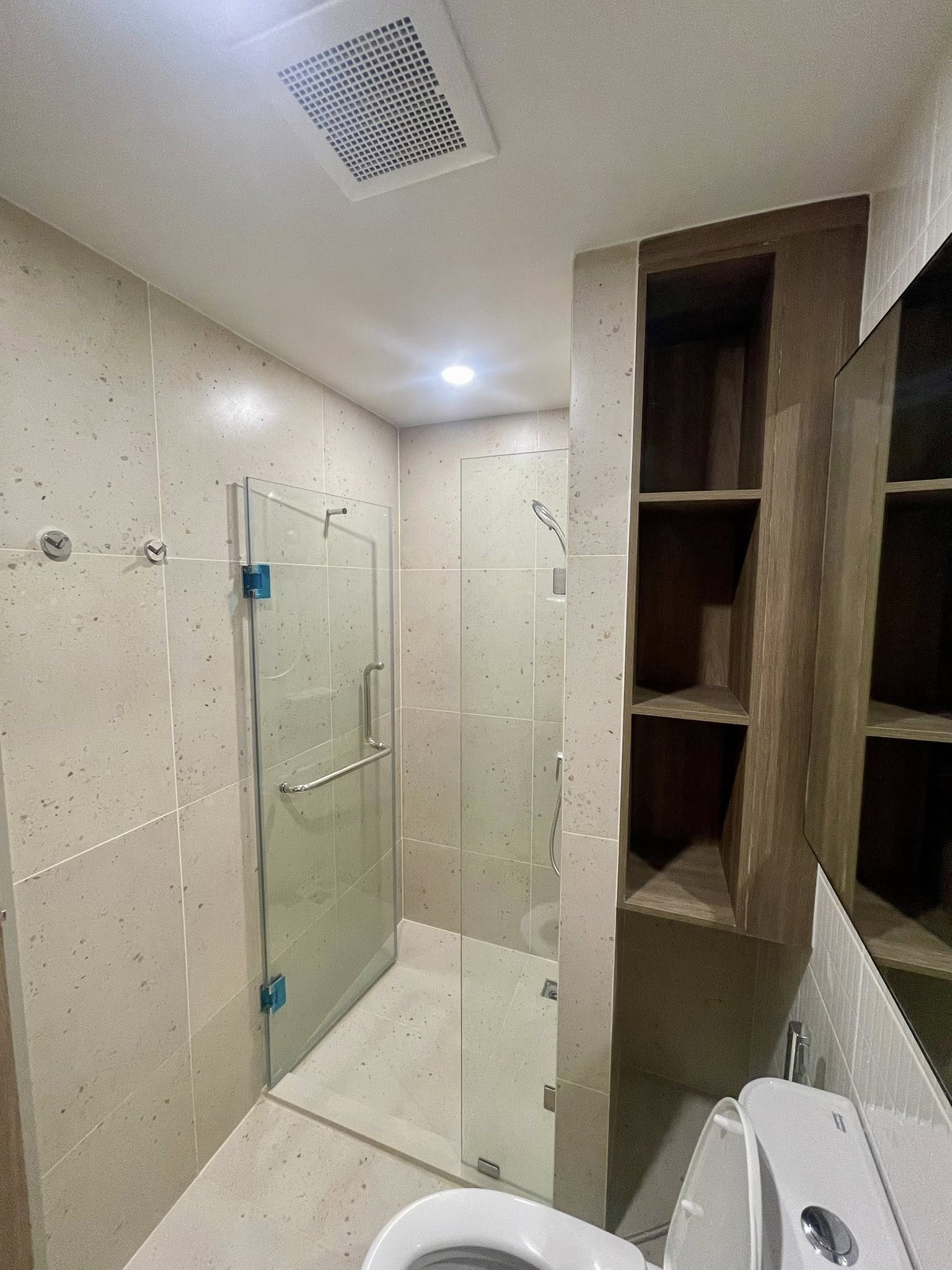 ✨ ขาย คอนโด Nue Core Khu Khot Station (นิว คอร์ คูคต สเตชัน) ✨ห้องแต่งครบ พร้อมเฟอร์และเครื่องใช้ไฟฟ้า พร้อมอยู่!