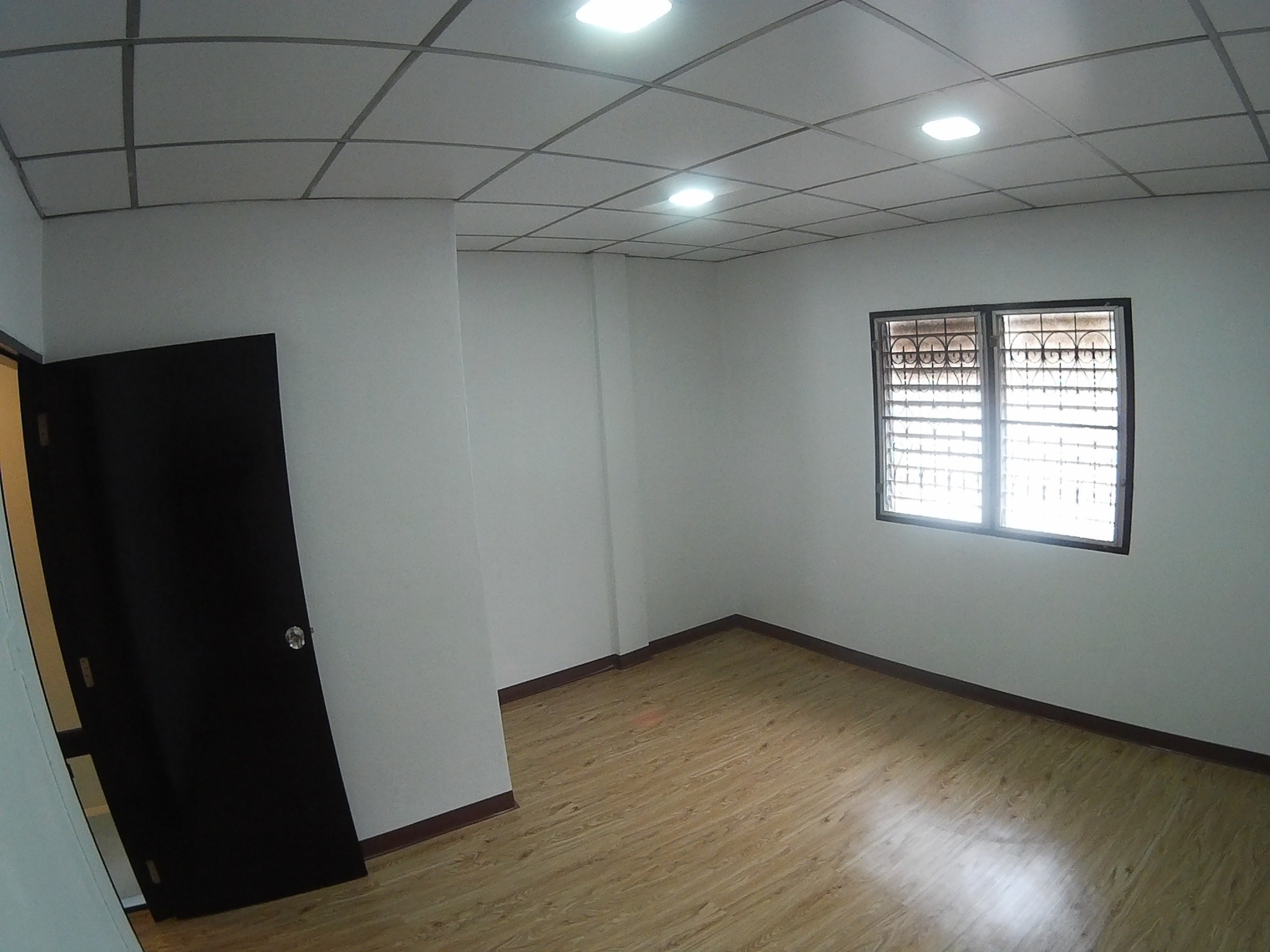 ((ขาย-เช่าถูก)) บ้านพร้อมอยู่ ทาวน์เฮ้าส์ 2 ชั้น 19 ตารางวา 2 ห้องนอน 2 ห้องน้ำ สุขาประชาสรรค์ 3 ซอย 1