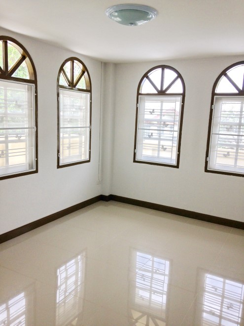 ขายบ้านเดี่ยว 2 ชั้น ทำเลดี อยู่ซอยลาดพร้าว74 ปรับปรุงใหม่ทั้งหลัง พื้นที่ 55 ตรว.