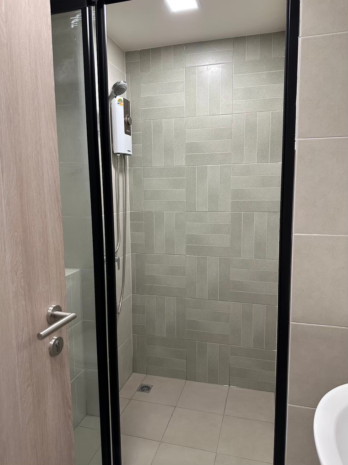 ให้เช่าคอนโด dcondo hype rangsit (ดีคอนโด ไฮป์ รังสิต) คอนโดทำเลดีที่อยู่ติดถนนใหญ่ ตรงข้าม ม.กรุงเทพ