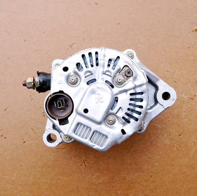 ไดชาร์จ Toyota J ไดเจ ปลั๊กกลม 12V 90A (รีบิ้วโรงงาน)