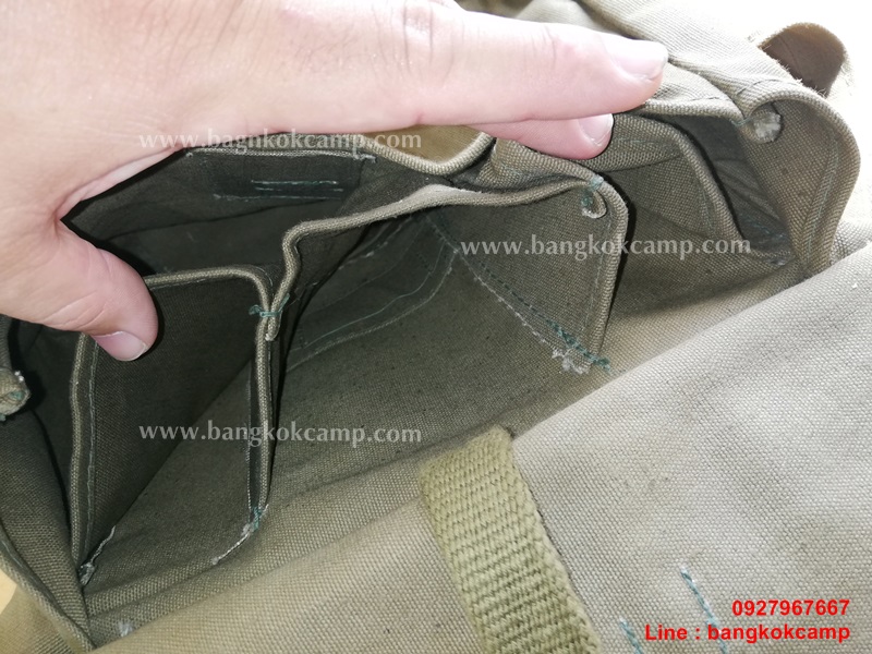กระเป๋าทหารเชคโก กระเป๋าสะพาย ผ้าแคนวาส ของใหม่เก่าเก็บ สมบูรณ์ พร้อมใช้