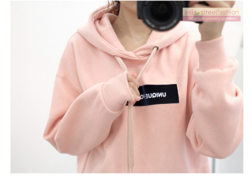 เสื้อกันหนาวฮู้ดดี้ แฟชั่นเกาหลี สีชมพู น่ารักมากจ้า ผ้าเนื้อไม่หนาใส่ในไทยได้จ้า พร้อมส่ง งานจริงในภาพสุดท้าย