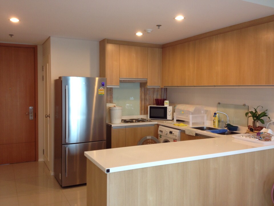 รหัสทรัพย์ 65824 ให้เช่าคอนโด วิลล่า อโศก Villa Asoke ชั้น 30 ขนาด 81 ห้อง 2 ห้องนอน 2 ห้องน้ำ ห้องมุม ราคาเช่า 45,000 ต่อเดือน สัญญาเช่า 1 ปีจ่ายเข้าอยู่ 1 เดือน ประกัน 2 เดือน