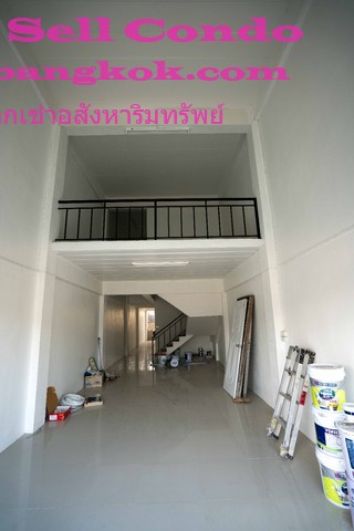 ให้เช่า ตึกแถวใหม่ 3 ชั้น 1 ชั้นลอย