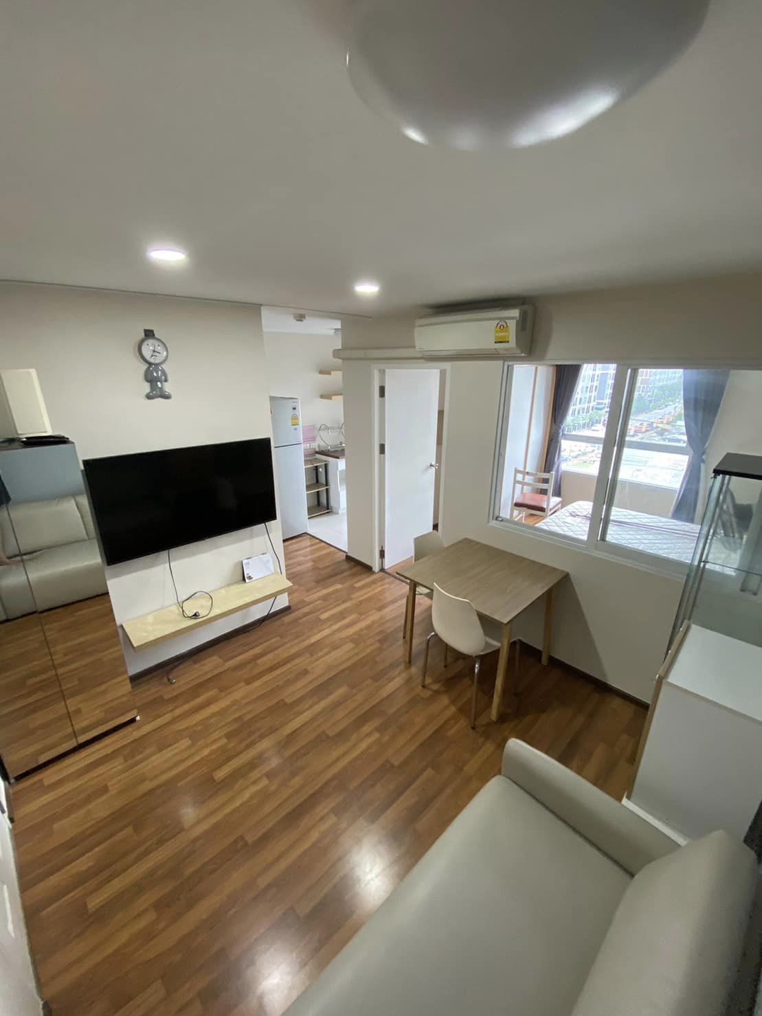 ปล่อยเช่าคอนโด 8,500 บาท ต่อเดือน U @ Huamak Station (ยู แอท หัวหมาก สเตชั่น) ตึก A ชั้น 6 พท.31 ตรม. 1 ห้องนอน 1 ห้องโถง 1 ห้องน้ำ แยกโซนครัว