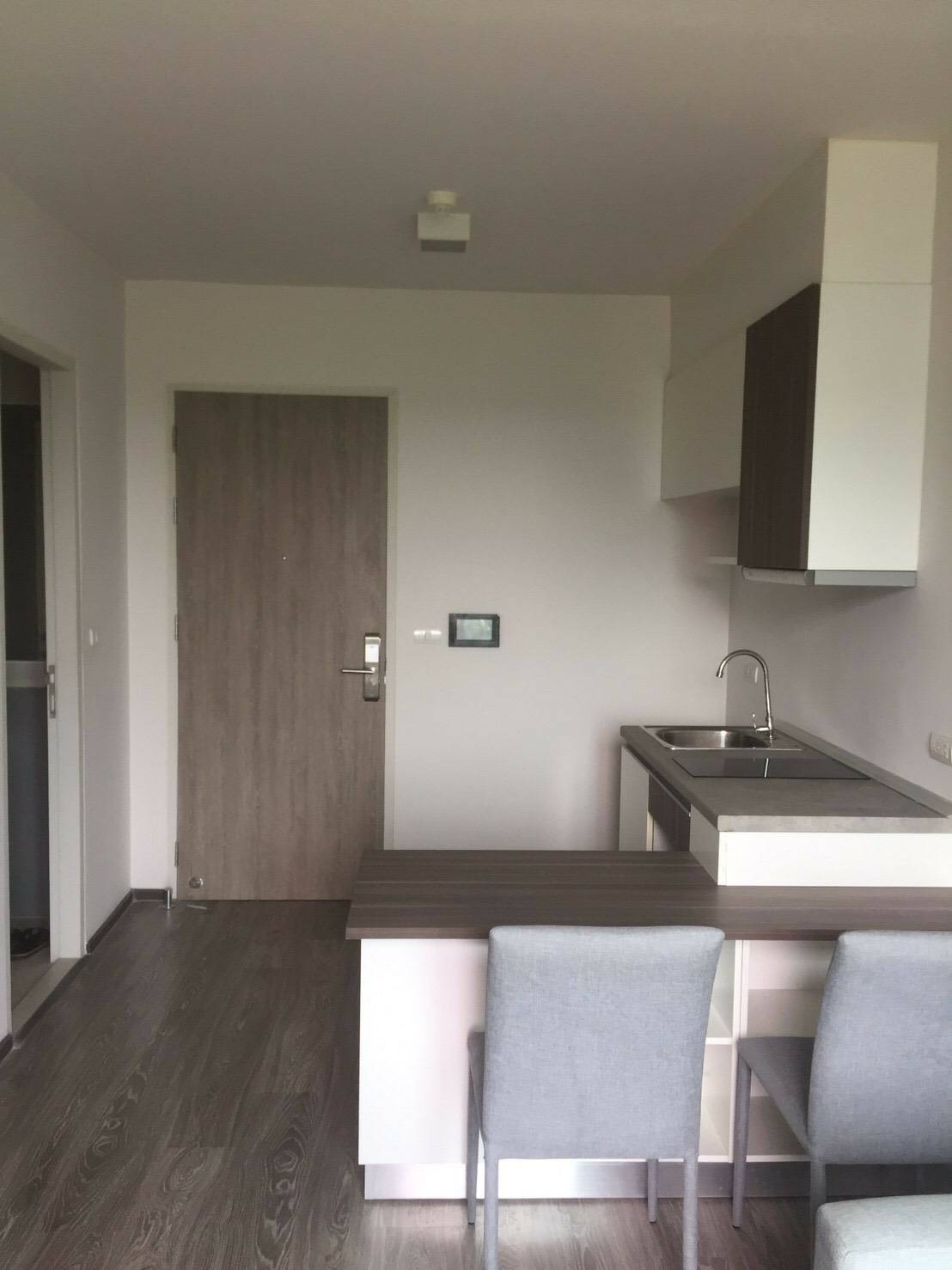 ขายคอนโดพร้อมผู้เช่าสัญญาเช่า 1 ปี โครงการ Zelle Rattanathibet (เซล รัตนาธิเบศร์) 1 ห้องนอน 1 ห้องน้ำ ขนาด 32ตารางเมตร