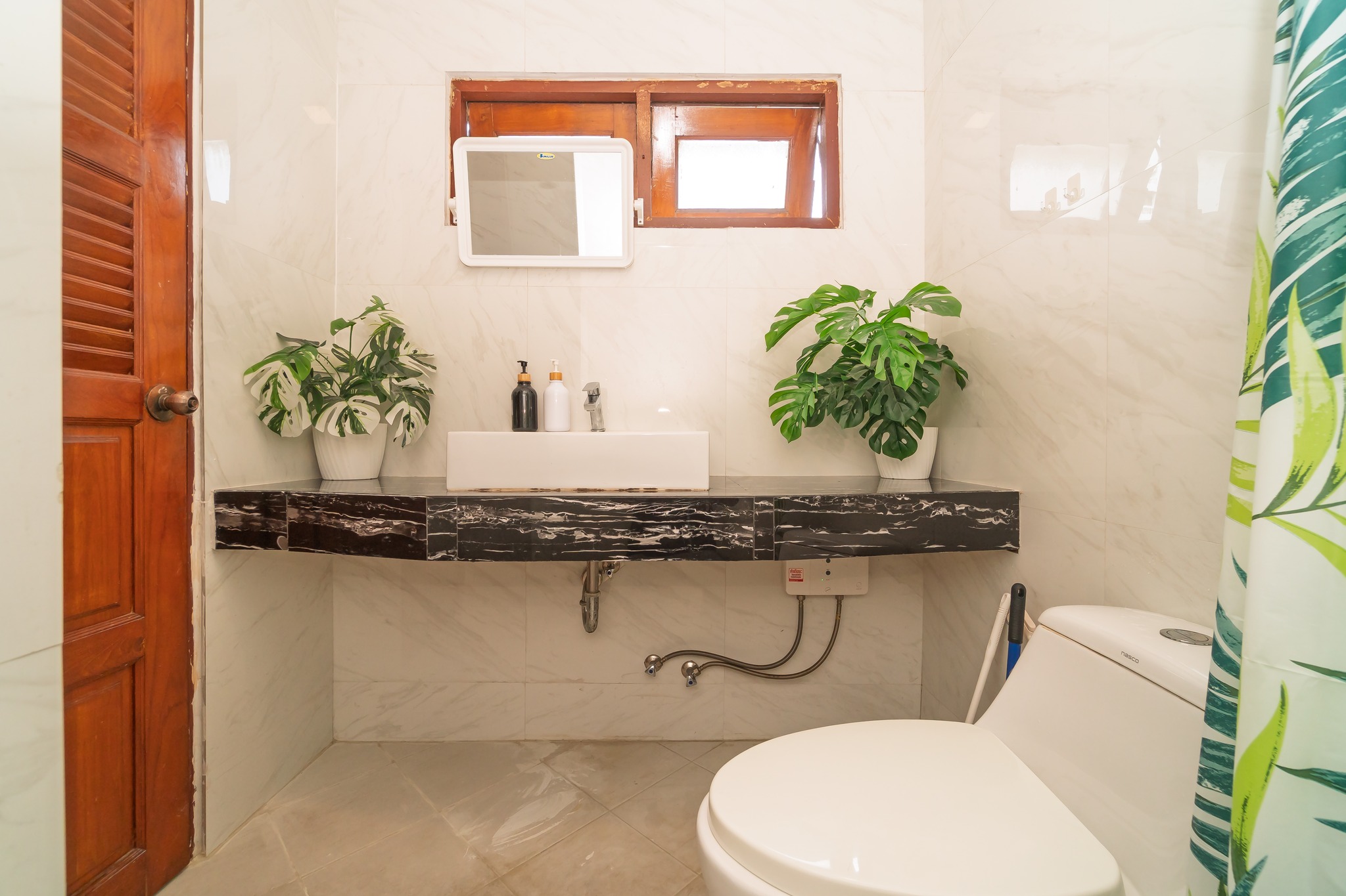 🏡 ให้เช่าทาวน์โฮมหรู Tropical House ทองหล่อ 25 / For Rent Tropical House Thonglor 25 ( English below )