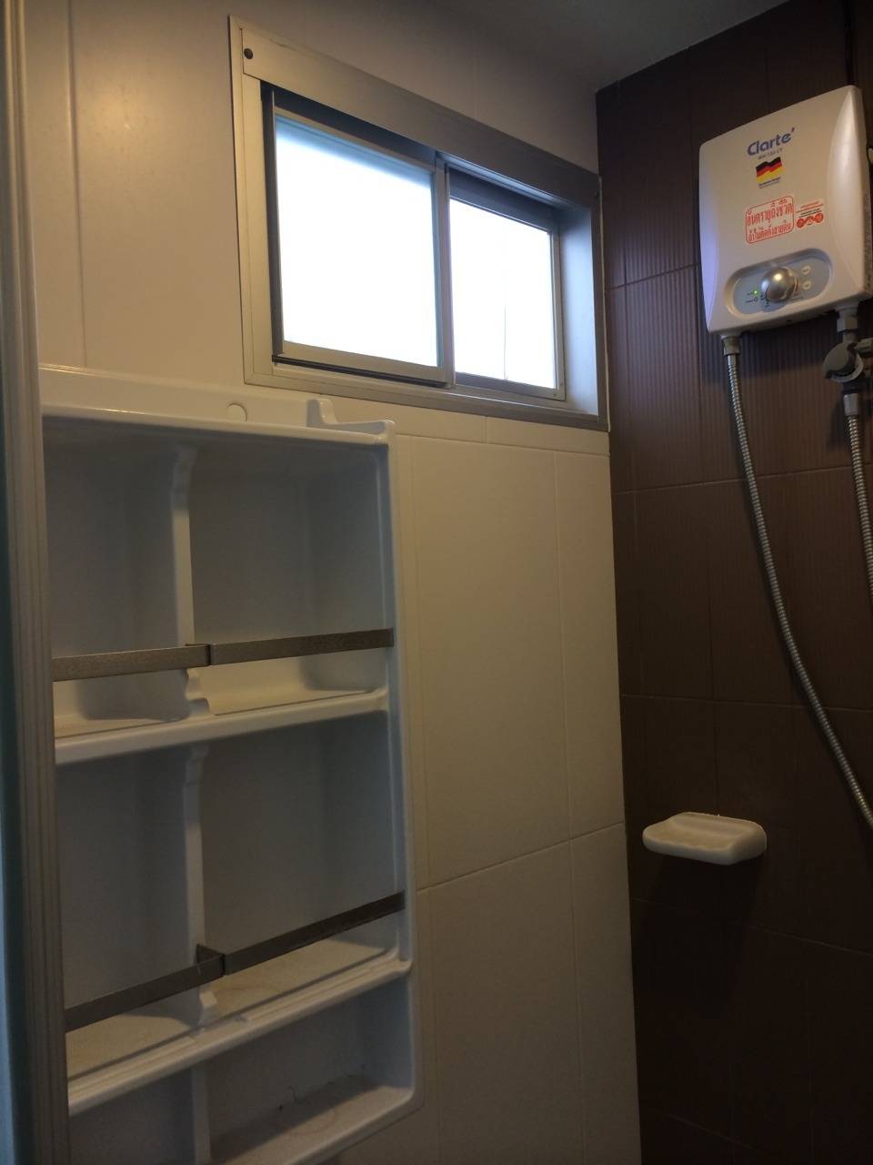 ขาย คอนโด U-delight@Huai kwang พร้อมอยู่ Fully Furnished ราคา 3.8 ล้าน ค่าโอนคนละครึ่ง 1 Bedroom : พื้นที่ 43 ตร.ม.ห้องทิศตะวันออก ตึก C, ชั้น 14, ห้องมุม