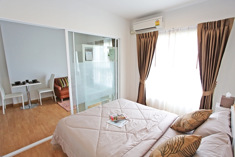 คอนโด พาร์คแลน @ รัชดา – วงศ์สว่าง The Parkland Ratchada-Wongsawang มีห้องให้เลือกหลายห้อง ราคาค่าเช่าตั้งแต่ 12,000 – 15,000 บาท/เดือน ห้องสตูดิโอ 1 ห้องนอน ชั้น วิว เลือกได้ตามต้องการ