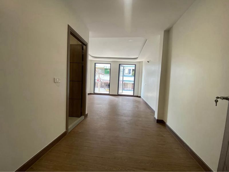 ðĒ āļāļēāļĒāļāļēāļāļēāļĢāļāļēāļāļīāļāļĒāđ 4.5 āļāļąāđāļ āļāļāļĒāļāļĢāļ°āļāļēāļŠāļāđāļāļĢāļēāļ°āļŦāđ 33 / For Sale Commercial Building Prachasongkroh 33