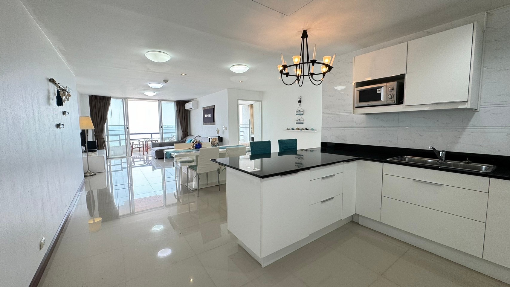 ให้เช่าคอนโด Rama Harbour view condo (รามา ฮาร์เบอร์ วิว คอนโด) ชั้น 1 วิวทะเล 2 ห้องนอน 2 ห้องน้ำ