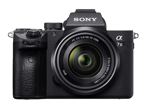 Sony α7 III With 35mm Full Frame Image Sensor / Body