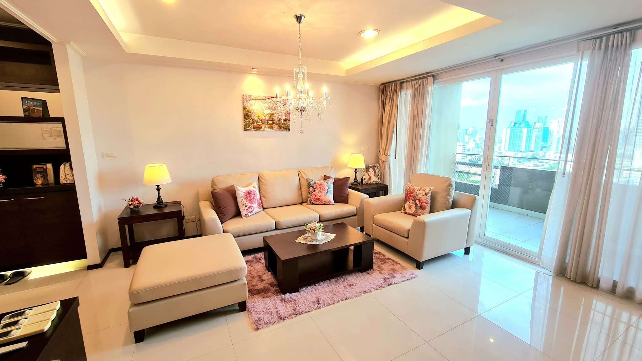 ✨ ให้เช่า Condo Piyathip Place คอนโด ปิยะทิพย์ เพลส สุขุมวิท 39 ✨ ยูนิต 2212 | ชั้น 21 | ขนาดใหญ่ถึง 173 ตร.ม. พร้อมห้องแม่บ้าน พร้อมเข้าอยู่ได้เลย!