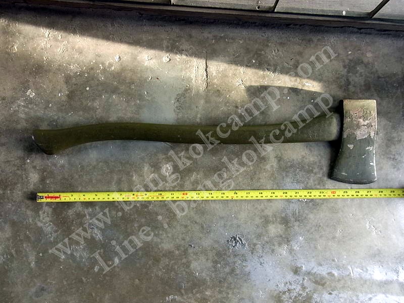 ขวาน สวีเดน ตรา3มงกุฎ หัวและด้ามไม้เดิมๆ สภาพสมบูรณ์