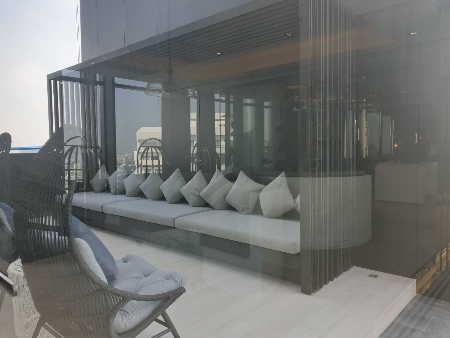 ให้เช่าคอนโด Life One Wireless (ไลฟ์ วัน ไวร์เลส) 1 ห้องนอน 1 ห้องน้ำ ขนาด 24 ตรม