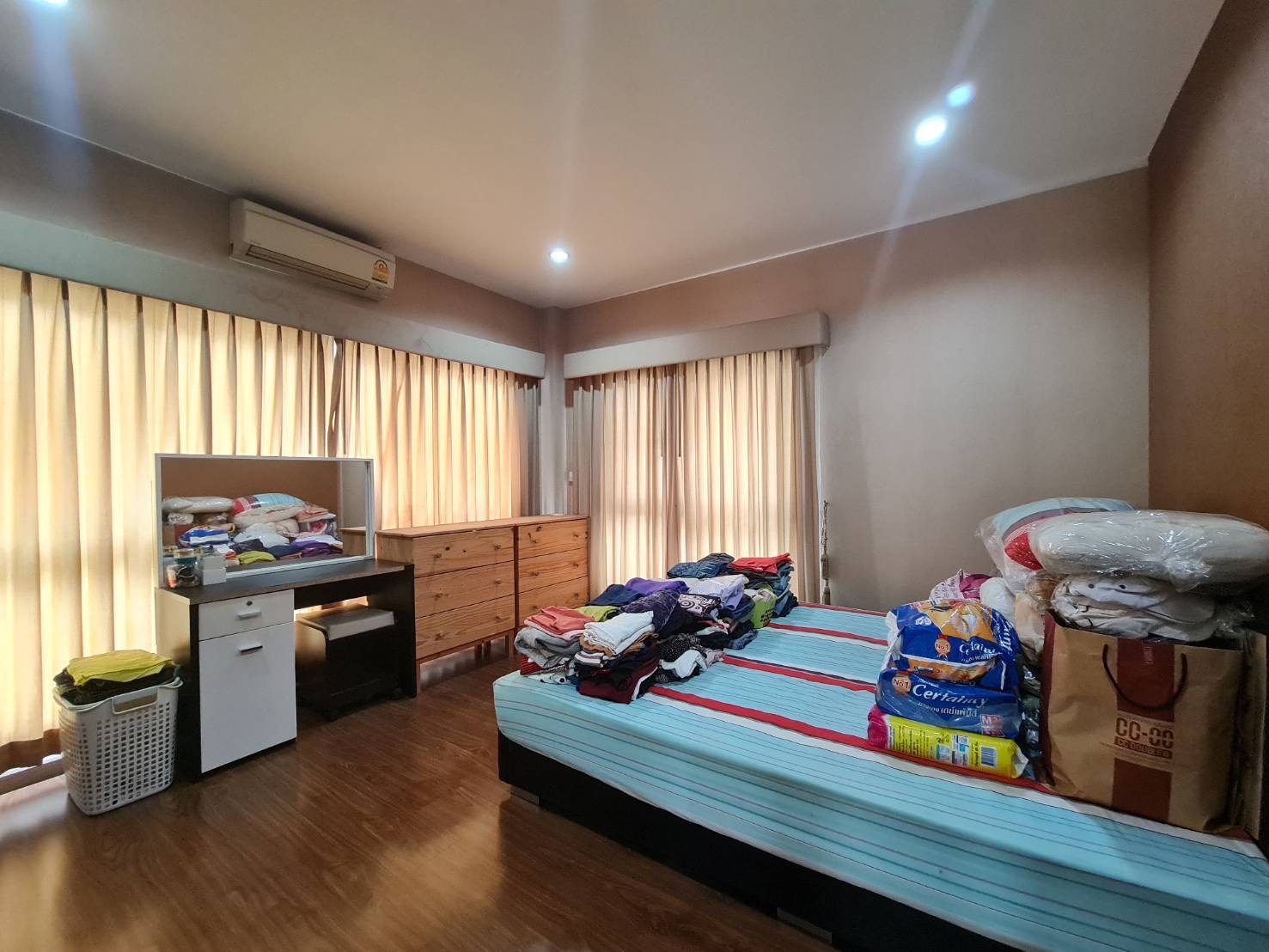 ขายบ้านเดียวติดถนนใหญ่ไม่ต้องเข้าซอย 3.35 ล้าน ราคาเดียวกับทาวน์เฮ้าส์ หมู่บ้าน พัฒนาสิริ เดอะไพรด์ ถนนเลียบคลองสอง