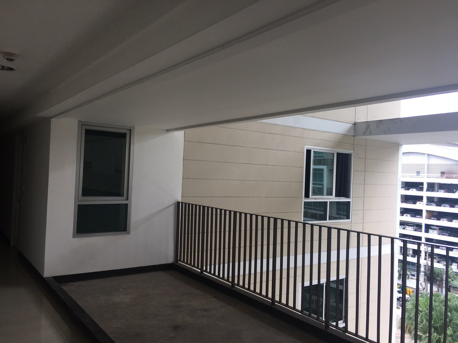 ขายคอนโด The Clover ( เดอะ โคลเวอร์ ตั้งอยู่ ซ.ทองหล่อ18 ) 1 ห้องนอน 1 ห้องน้ำ