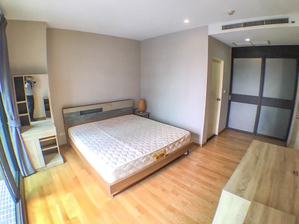 ให้เช่าคอนโด Noble Solo (โนเบิล โซโล) ทองหล่อ (25,000 บาท/เดือน) คอนโด 1 ห้องนอนเพิ่งปรับปรุงใหม่ ชั้น 6 วิวสระน้ำ