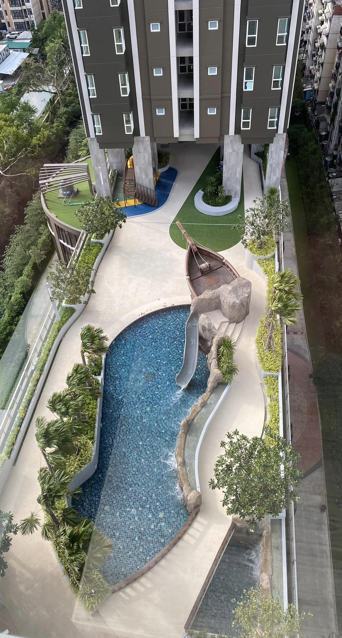 ให้เช่าคอนโด Supalai Veranda Ramkhamhaeng (ศุภาลัย เวอเรนด้า รามคำแหง) - 2 ห้องนอน; 2 ห้องน้ำ; ครัวแยก; ห้องมุม