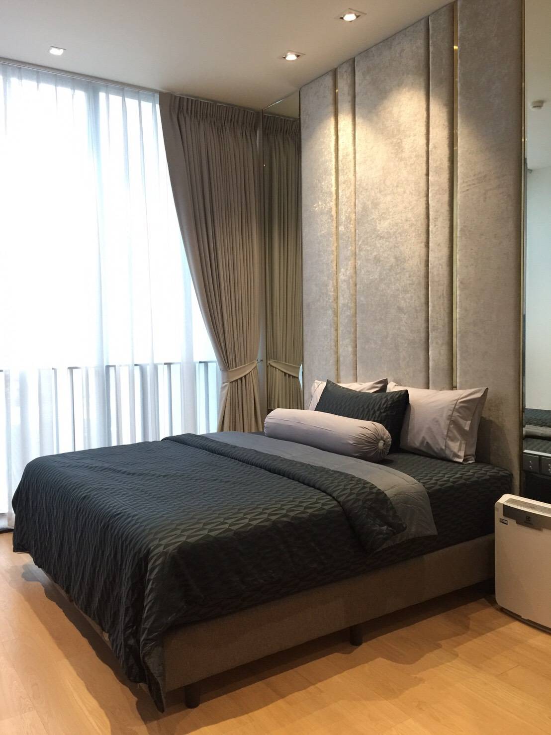 ขาย / ให้เช่าคอนโด 28 chidlom (ทเวนตี้เอท ชิดลม) ห้อง studio 1 ห้องน้ำ ขนาด 33 ตารางเมตร ชั้น 6 ทิศ ตะวันออก