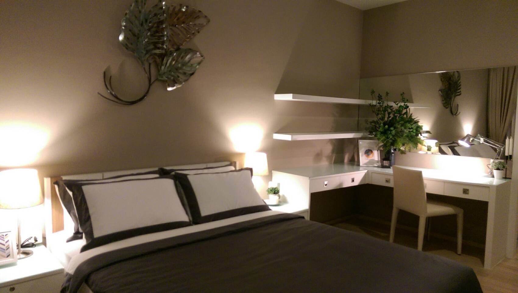 ขายคอนโดติดกับรถไฟฟ้าพร้อมพงษ์ ใกล้กับเอ็มโพเรียม เอ็มควอเทียและ เอ็มสเฟีย โครงการ Noble Refine (โนเบิล รีไฟน์ สุขุมวิท 26 )