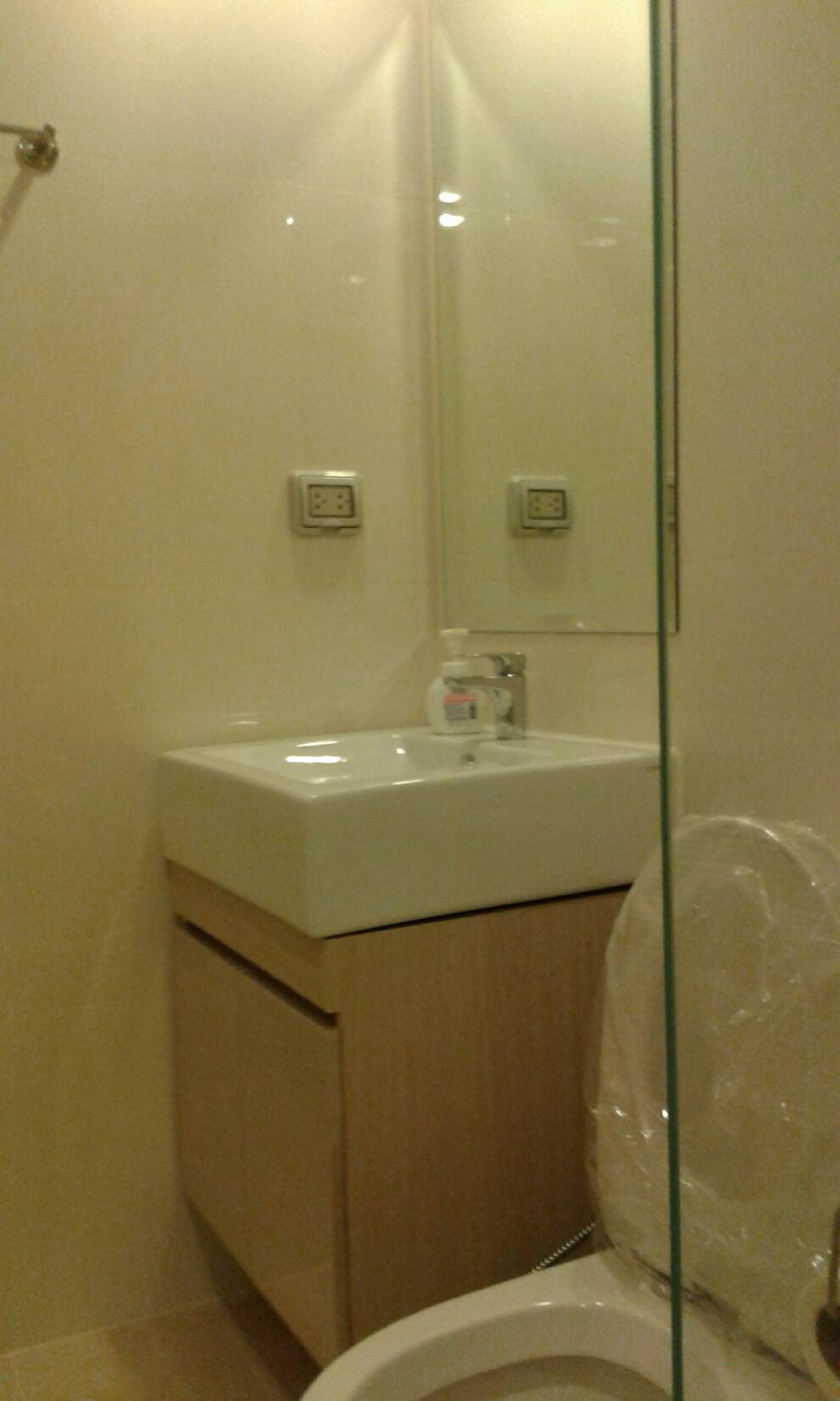 ให้เช่าคอนโด Metro Luxe Rama 4 (เมโทรลักซ์ พระราม 4) แบบสตูดิโอ 1 ห้องน้ำ เนื้อที่ 25 ตรม ชั้น 5