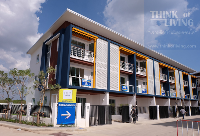 หมู่บ้านชวนชื่นโมดัส วิภาวดี ให้เช่าตึก 3.5 ชั้น ขนาด 20 ตร.วา หน้ากว้าง 5 เมตร