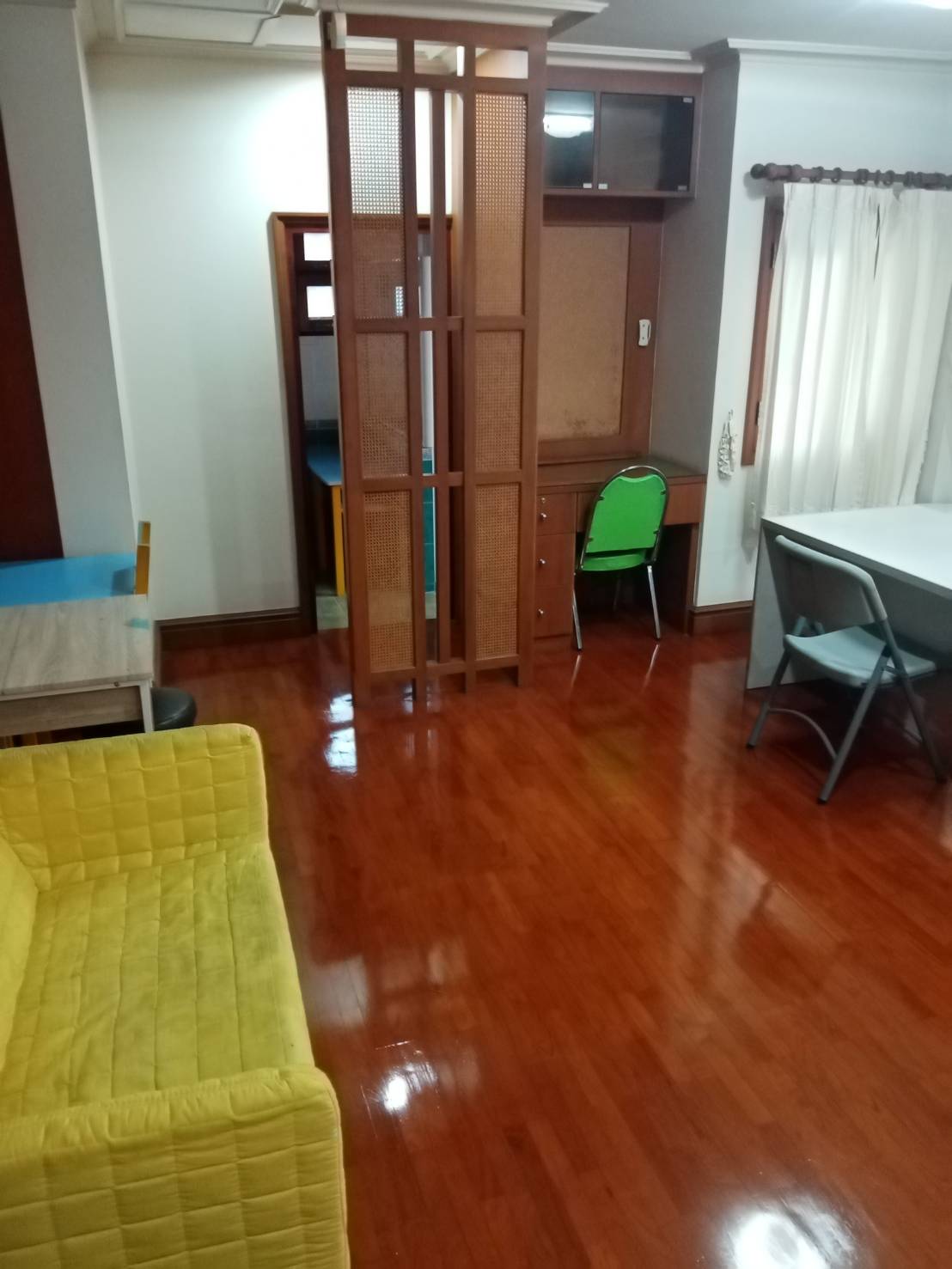 ขาย / ให้เช่าบ้านเดี่ยว 2 ชั้น ติดถนนพุทธมณฑล สาย 1 หมู่บ้านมหาดไทย 1 ขนาด 101 ตรว 4 ห้องนอน 5 ห้องน้ำ