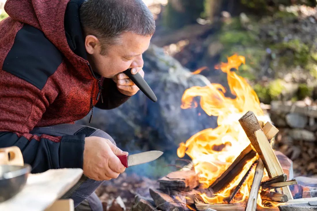 มีดใบตาย VICTORINOX Venture (3.0902.3)