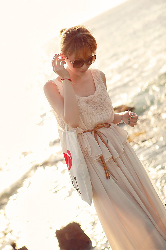 maxi dress ชุดเดรสยาวแขนกุด ผ้าชีฟอง ใส่ไปงานแต่งงาน สีแอพพริคอท แต่งพริ้วอัดพลีทรอบอก ใส่ออกงาน Asia Street Fashion