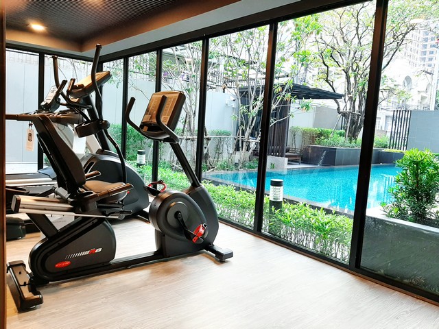 ขาย / เช่าคอนโด Na Vara Residence (ณ วรา เรสซิเดนซ์) หลังสวน(Freehold) ชั้นเพนท์เฮ้าส์ พร้อมเฟอร์นิเจอร์พรีเมียมครบชุด